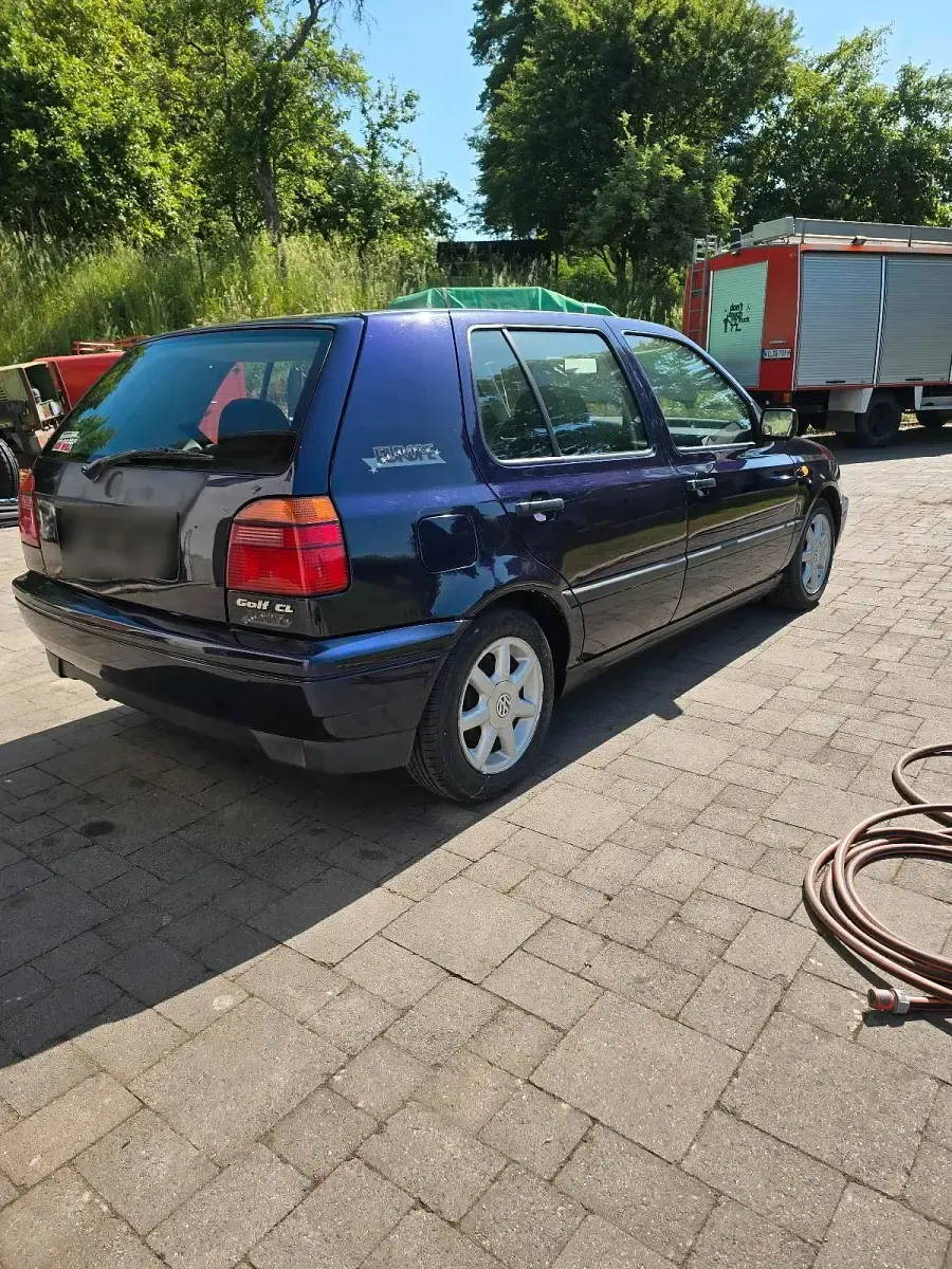 Gebraucht VW Golf III Edition 75 PS (55 kW) 1995 Violet Limousine