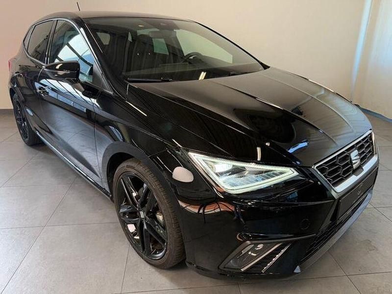 Gebraucht Seat Ibiza FR 116 PS (85 kW) 2025 Mitternachtsschwarz Limousine