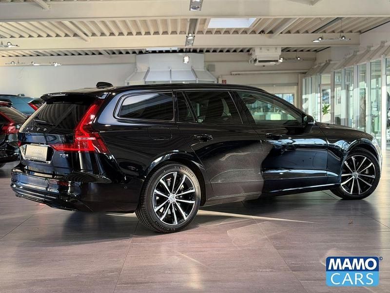Gebraucht Volvo V60 Plus 455 PS (334 kW) 2025 Schwarz Kombi