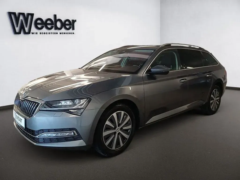 Gebraucht Skoda Superb Style 200 PS (147 kW) 2023 Graphitegrau (metallic) Kombi