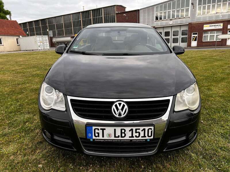 Schwarz Gebraucht 2006 VW Eos Individual Cabrio | 4.490 € (Fairer Preis) - Bild 1/4