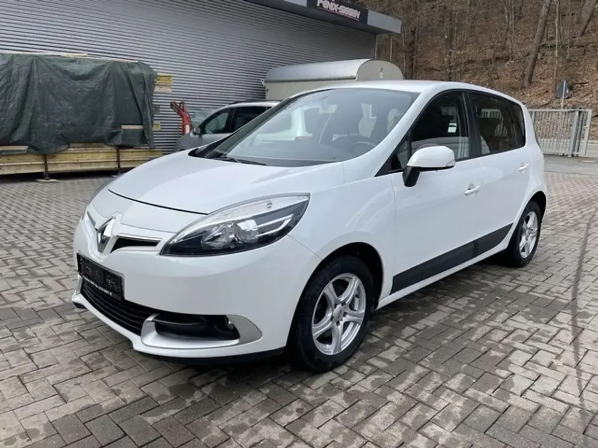 Gebraucht Renault Scénic III Dynamique 110 PS (80 kW) 2012 Weiß Van / Kleinbus