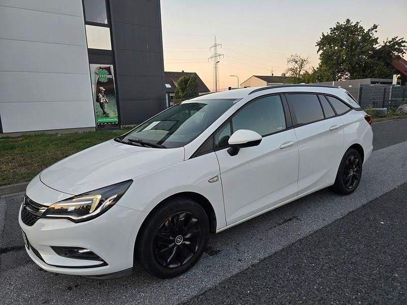 Gebraucht Opel Astra Edition 95 PS (69 kW) 2018 Weiß Kombi
