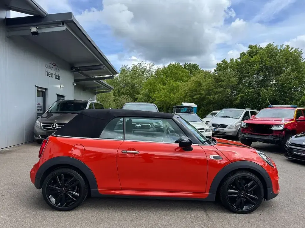 Gebraucht Mini Cooper Cabriolet 136 PS (100 kW) 2019 Solaris orange Cabrio