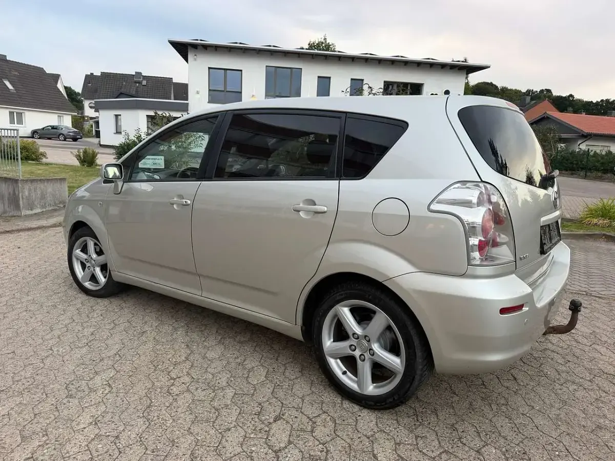 Gebraucht Toyota Corolla 129 PS (94 kW) 2007 Grau Kombi