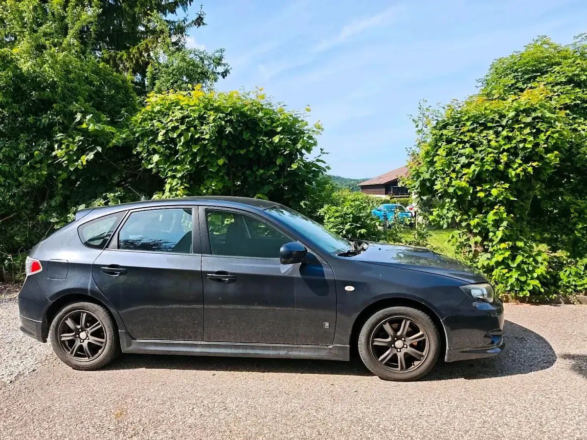 Gebraucht Subaru Impreza 150 PS (110 kW) 2010 Grau Limousine