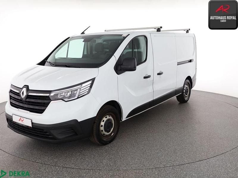 Gletscherweiss Gebraucht 2023 Renault Trafic Van / Kleinbus | 22.880 € (Superpreis) - Bild 1/4
