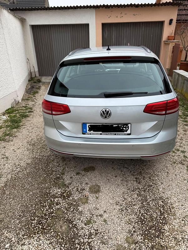 Gebraucht VW Passat 150 PS (110 kW) 2018 Grau Kombi
