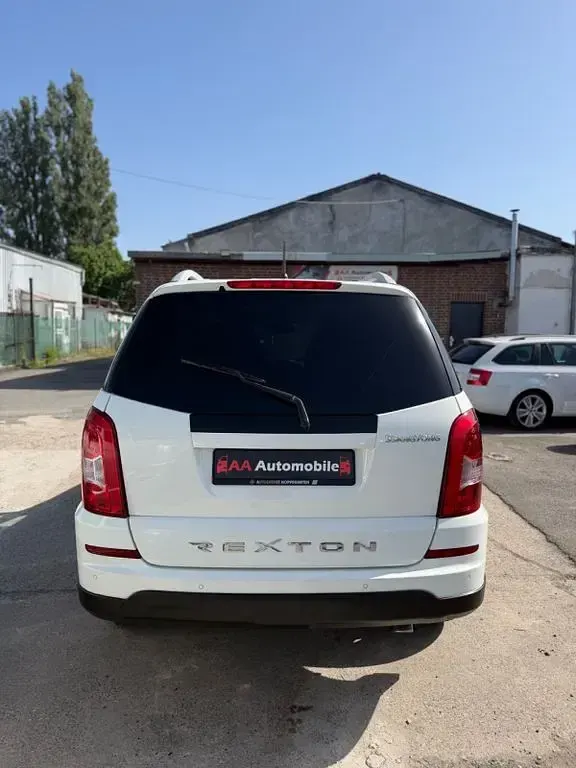 Gebraucht SsangYong Rexton Sapphire 155 PS (114 kW) 2015 Weiß SUV
