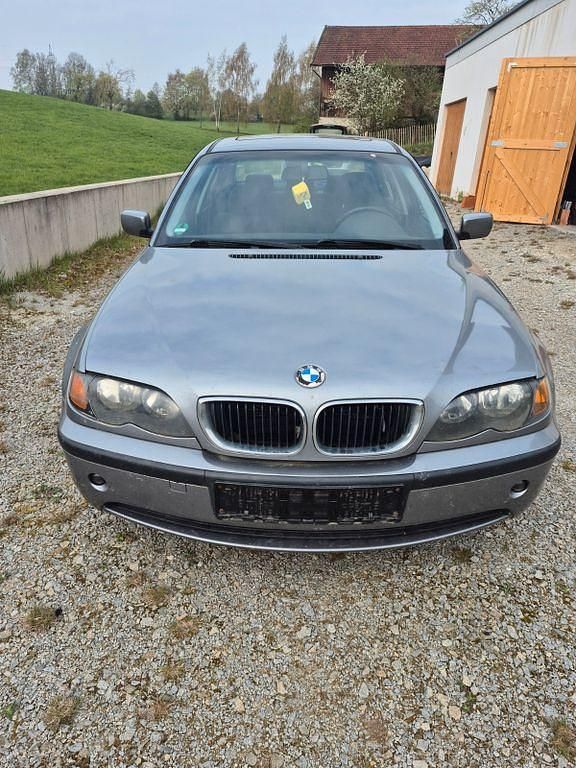 Gebraucht BMW 318 143 PS (105 kW) 2004 Limousine