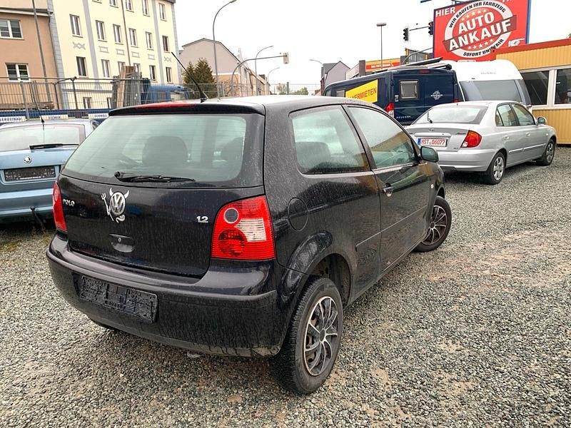 Gebraucht VW Polo 64 PS (47 kW) 2003 Schwarz Kleinwagen