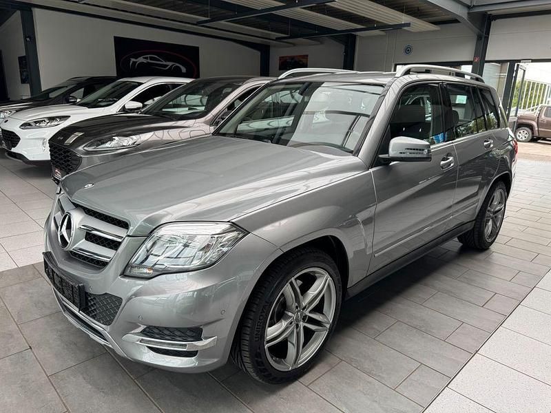 Grau Gebraucht 2014 Mercedes GLK220 SUV | 15.800 € (Guter Preis) - Bild 1/4