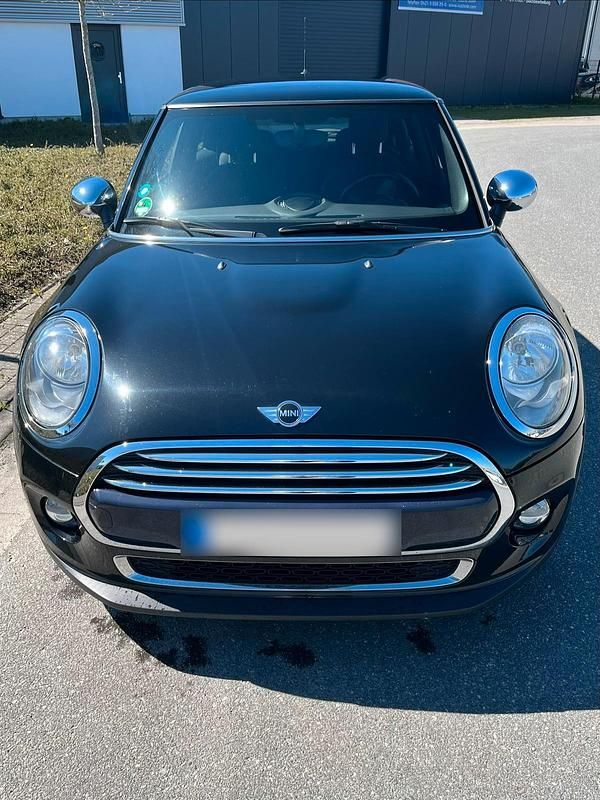 Second-hand Mini Cooper 136 CP (100 kW) 2017 Negru Hatchback