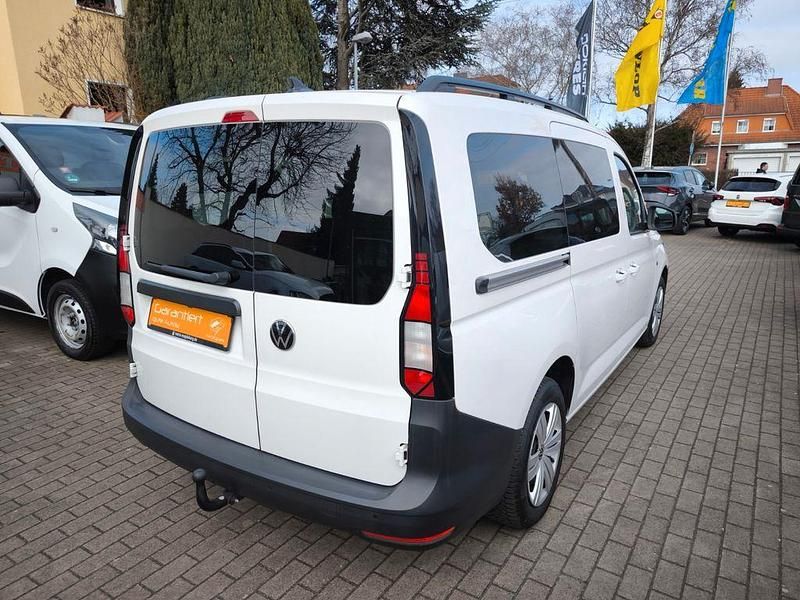 Gebraucht VW Caddy Maxi 122 PS (89 kW) 2022 Weiß Van / Kleinbus