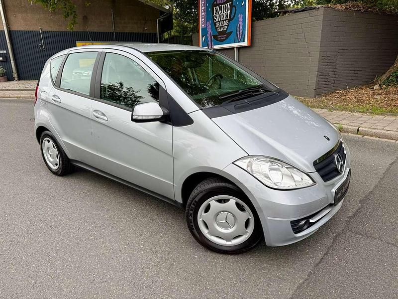Gebraucht Mercedes A150 95 PS (69 kW) 2008 Polarsilber Kleinwagen