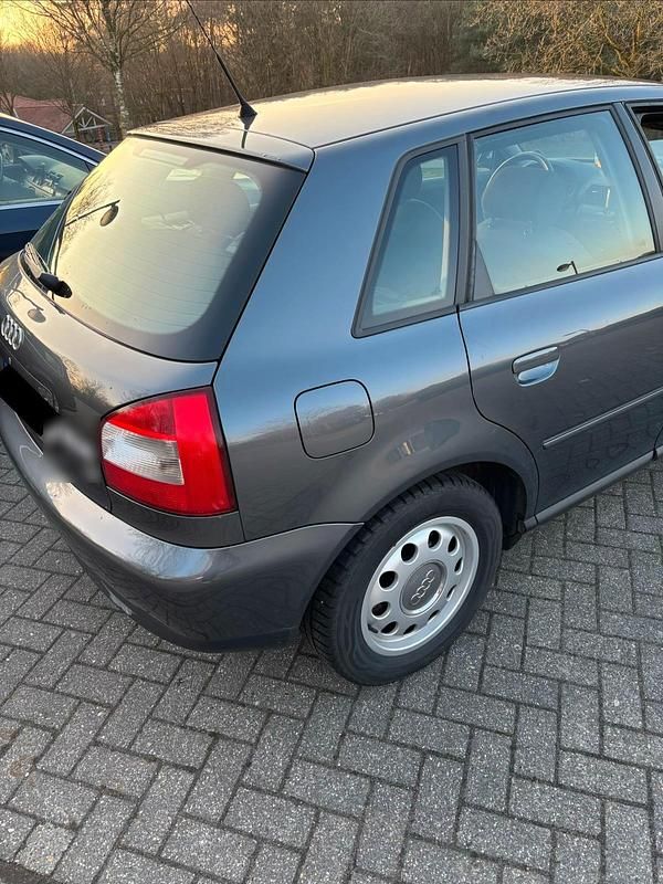 Brugt Audi A3 102 HK (75 kW) 2002 Grå Hatchback