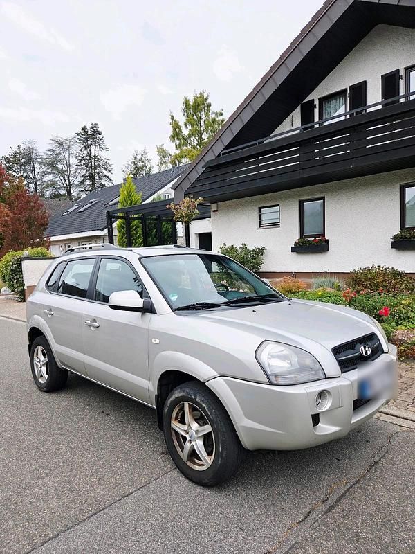 Andere farben Gebraucht 2007 Hyundai Tucson SUV | 2.250 € (Guter Preis) - Bild 1/4