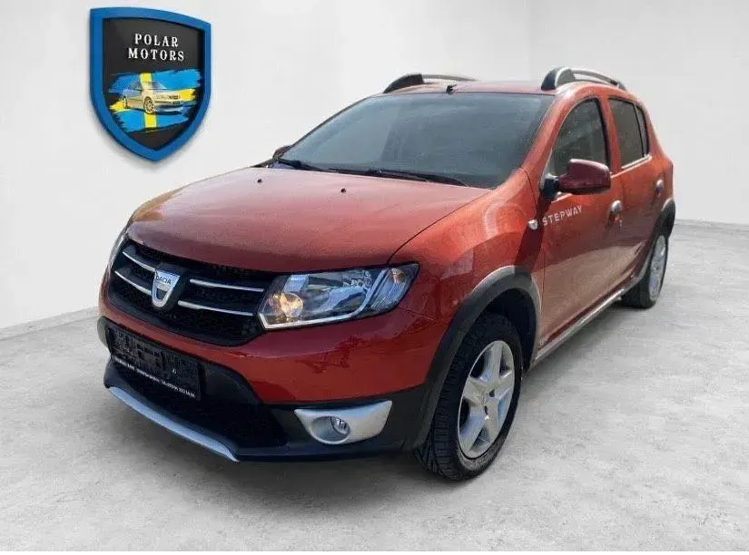 Gebraucht Dacia Sandero Prestige 90 PS (66 kW) 2015 Rot Limousine