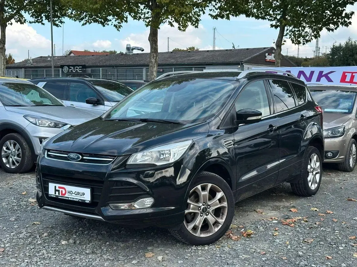 Używany Ford Kuga Titanium 150 KM (110 kW) 2016 Czarny SUV