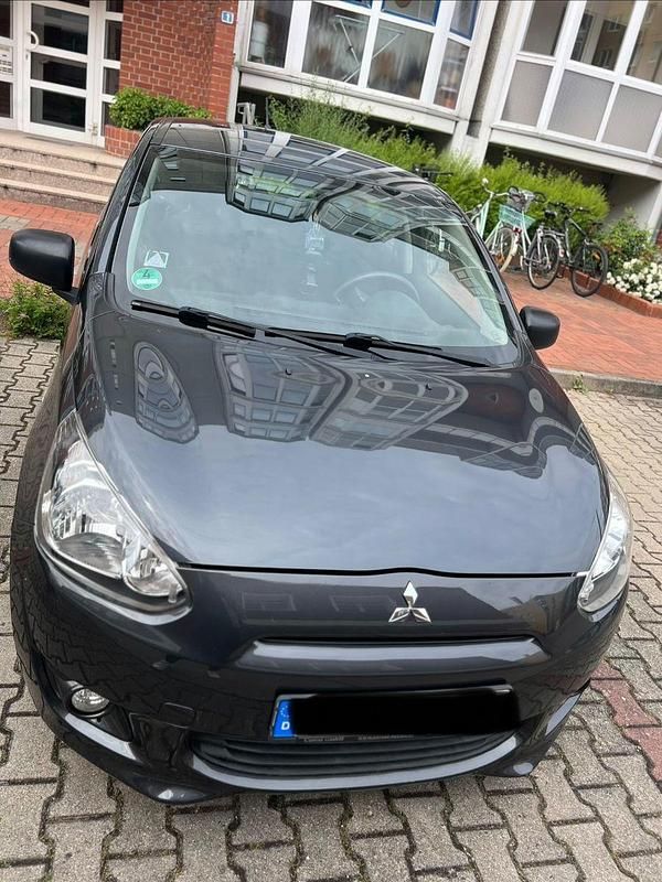 Grau Gebraucht 2014 Mitsubishi Space Star Kleinwagen | 3.500 € (Guter Preis) - Bild 1/4
