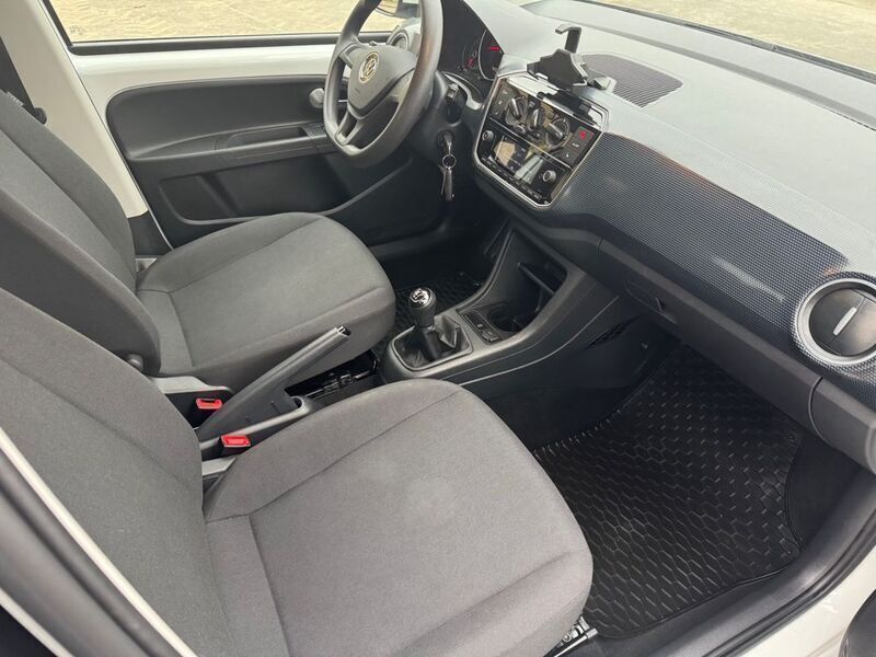 Gebraucht VW up! Basis 65 PS (47 kW) 2021 Weiß Kleinwagen