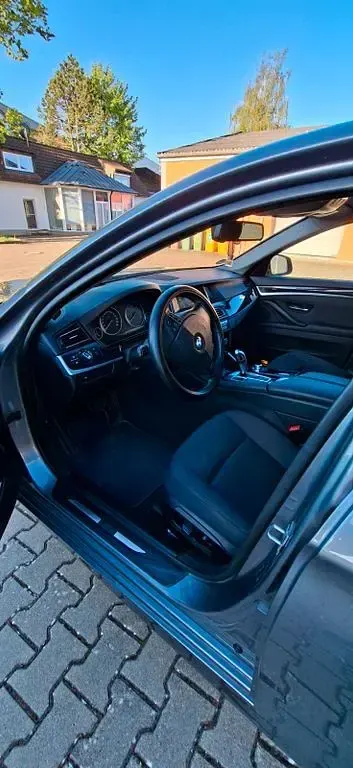 Gebraucht BMW 520 190 PS (139 kW) 2016 Grau Limousine