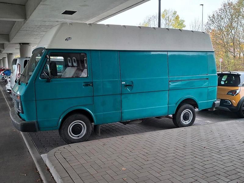 Grün Gebraucht 1995 VW LT Van / Kleinbus | 8.900 € - Bild 1/4