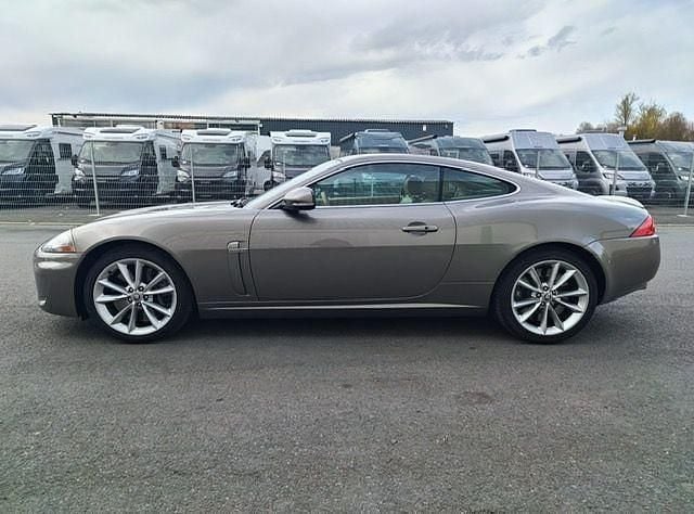 Gebraucht Jaguar XKR 510 PS (375 kW) 2009 Vapour grey . Coupé