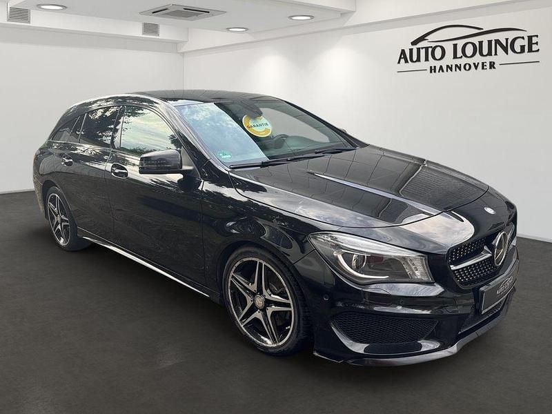 Schwarz Gebraucht 2015 Mercedes CLA220 Shooting Brake AMG line Kombi | 14.490 € (Superpreis) - Bild 1/4