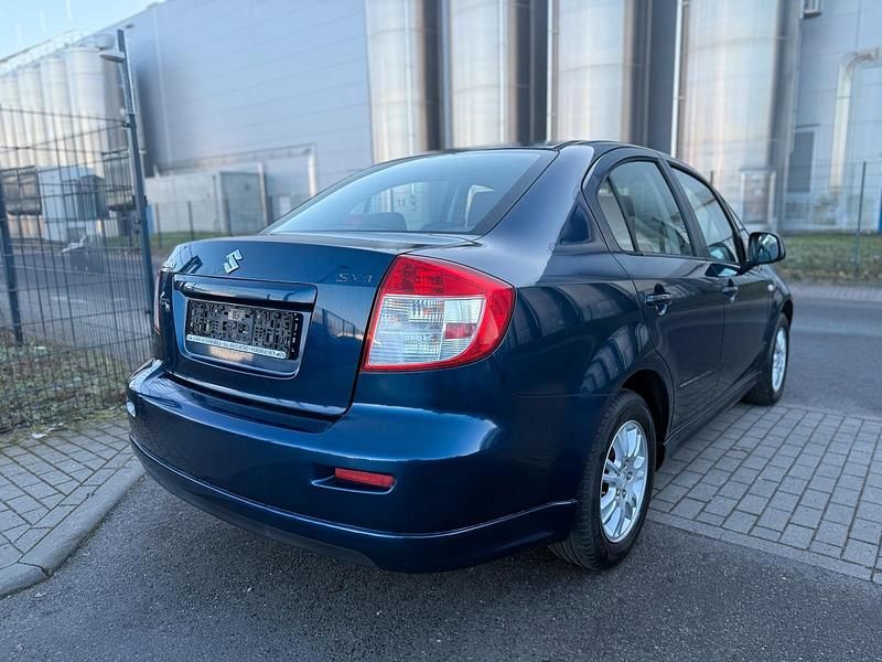 Gebraucht Suzuki SX4 105 PS (77 kW) 2009 Blau Limousine