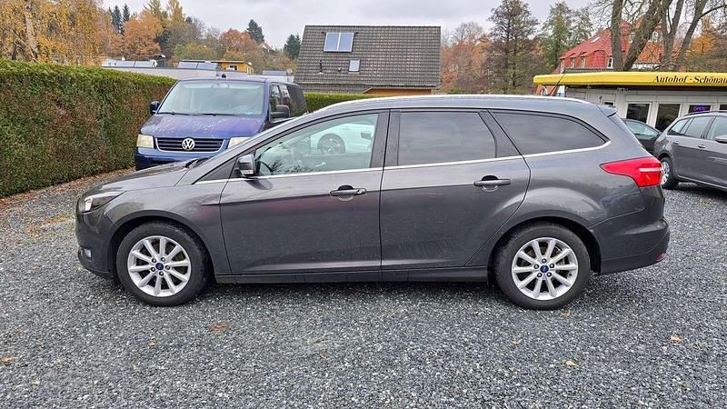 Gebraucht Ford Focus Titanium 150 PS (110 kW) 2016 Grau Kombi