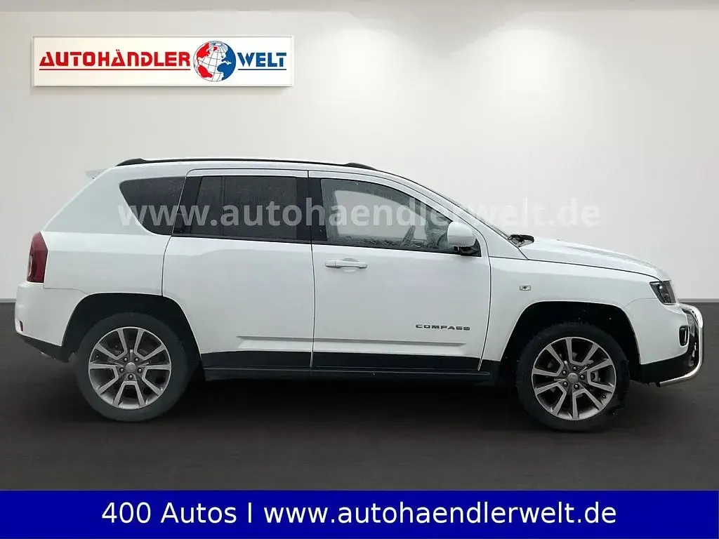 Gebraucht Jeep Compass Limited 170 PS (125 kW) 2016 Weiß SUV