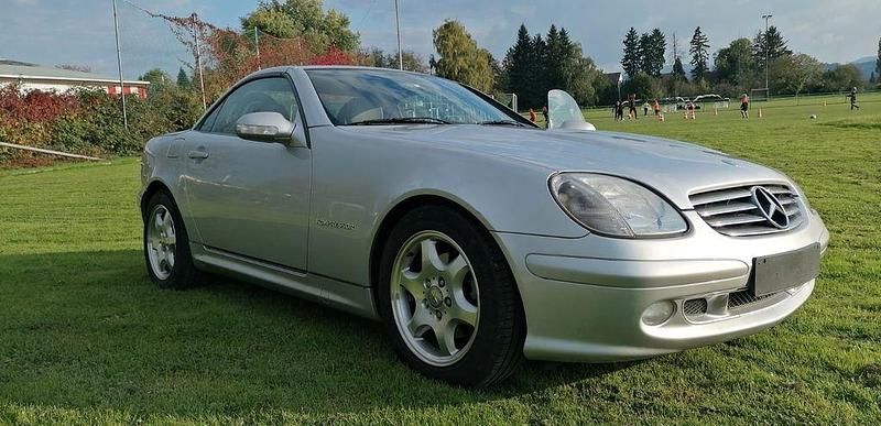 Gebraucht Mercedes SLK230 197 PS (144 kW) 2001 Silber Cabrio