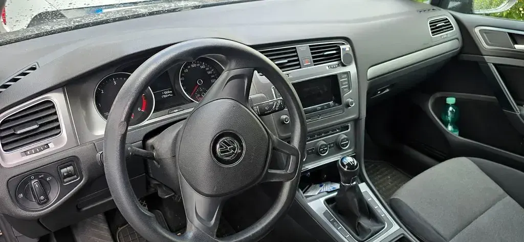 Gebraucht VW Golf VII 105 PS (77 kW) 2014 Limousine
