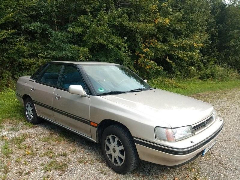 Silber Gebraucht 1990 Subaru Legacy Limousine | 2.000 € - Bild 1/4