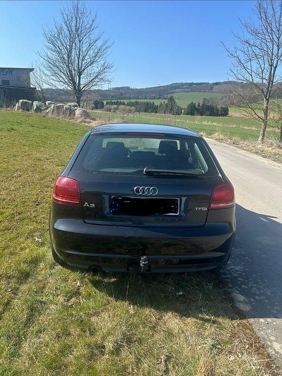 Gebraucht Audi A3 Ambiente 105 PS (77 kW) 2010 Schwarz Kleinwagen