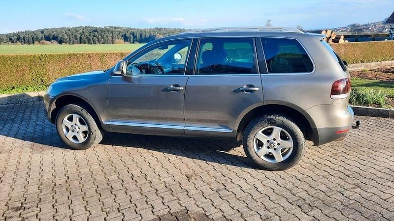 Gebraucht VW Touareg 239 PS (175 kW) 2008 Grau SUV