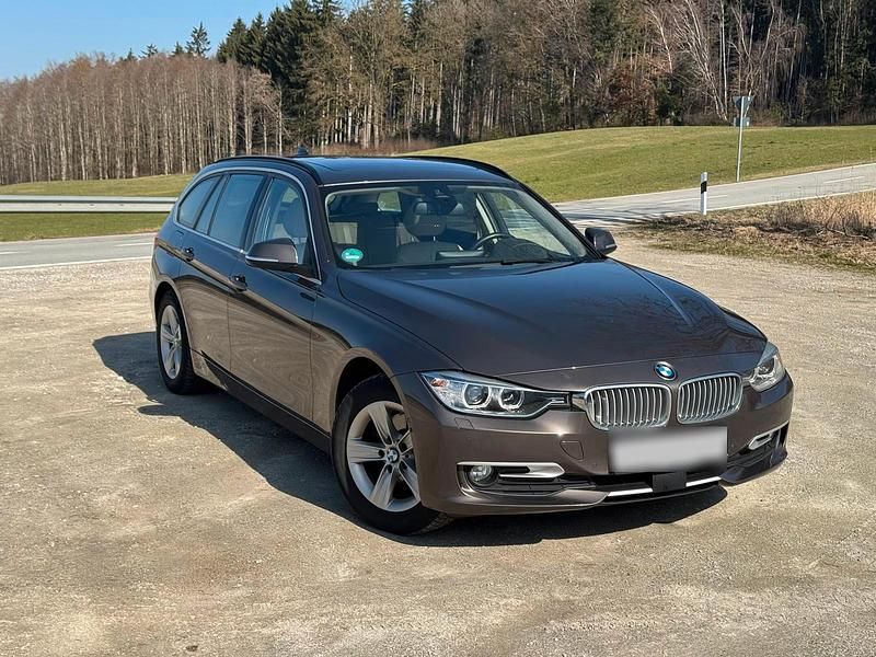 Gebraucht BMW 320 184 PS (135 kW) 2013 Braun Kombi