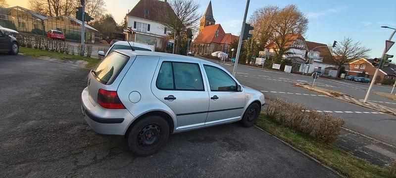 Gebraucht VW Golf IV 75 PS (55 kW) 2002 Grau Limousine