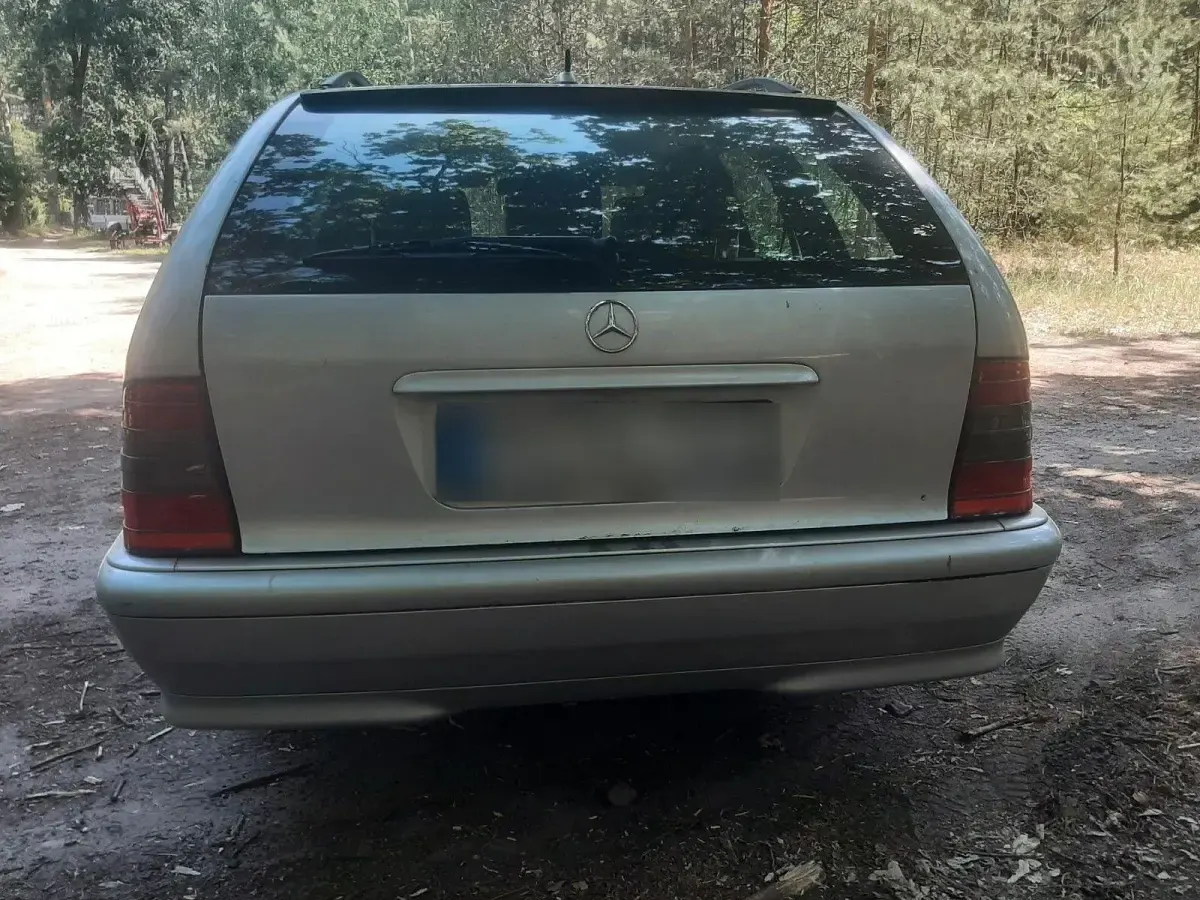 Gebraucht Mercedes 240 170 PS (125 kW) 1999 Grau Kombi