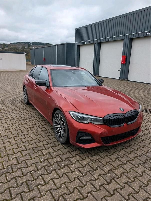 Gebraucht BMW 330 M Sport 265 PS (194 kW) 2020 Orange Limousine