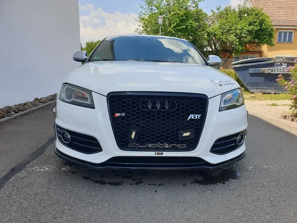 Gebraucht Audi S3 Sport 265 PS (194 kW) 2010 Weiß Kleinwagen