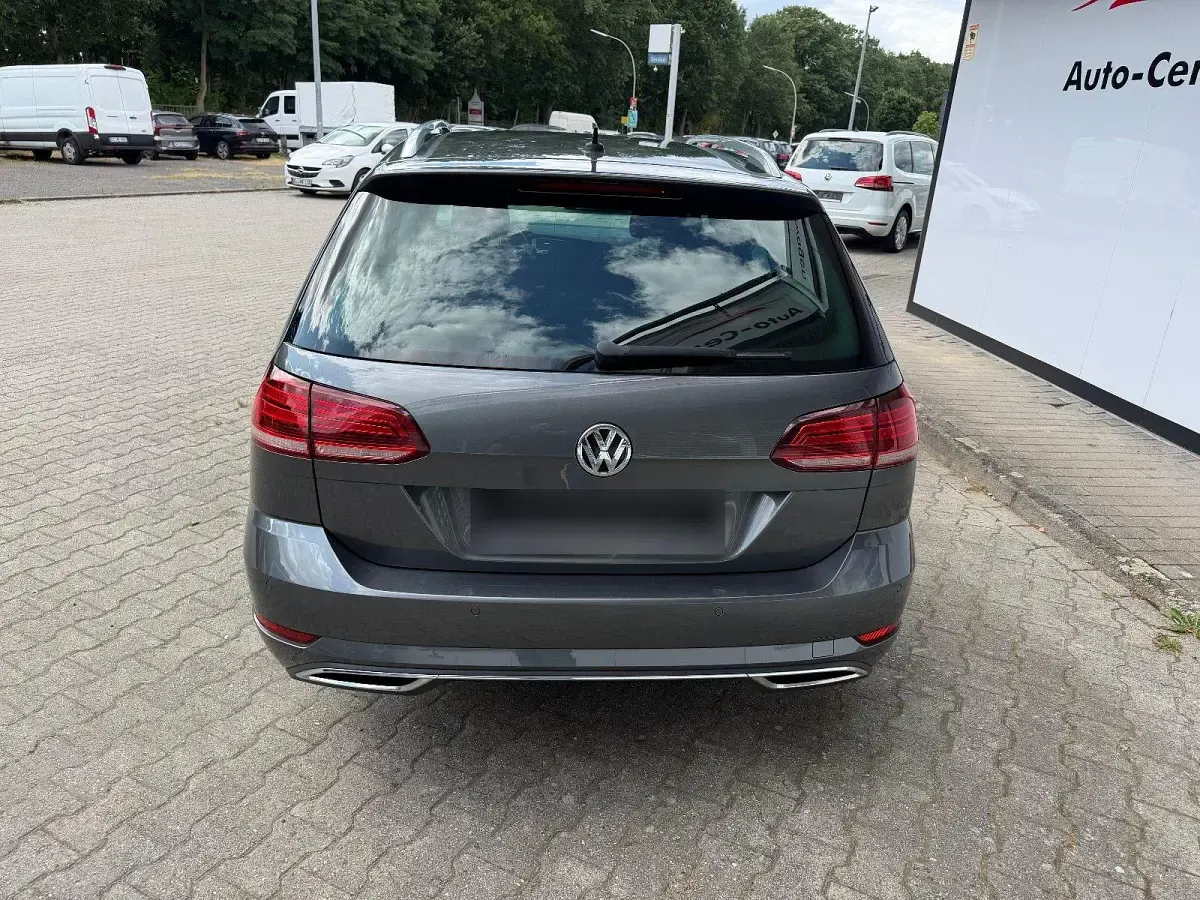 Gebraucht VW Golf VII Highline 150 PS (110 kW) 2019 Grau Kombi