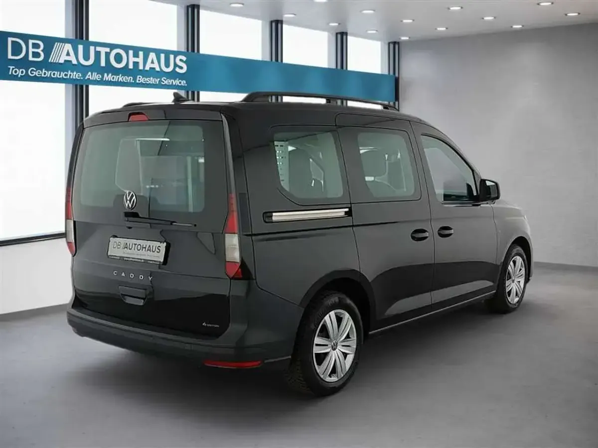 Gebraucht VW Caddy 122 PS (89 kW) 2023 Schwarz Van / Kleinbus