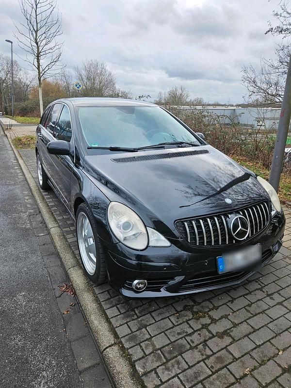 Gebraucht Mercedes R320 224 PS (164 kW) 2007 Schwarz Van / Kleinbus