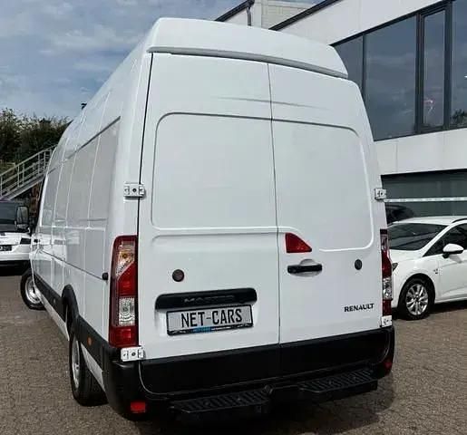 Second-hand Renault Master 145 CP (106 kW) 2021 Alb Monovolum