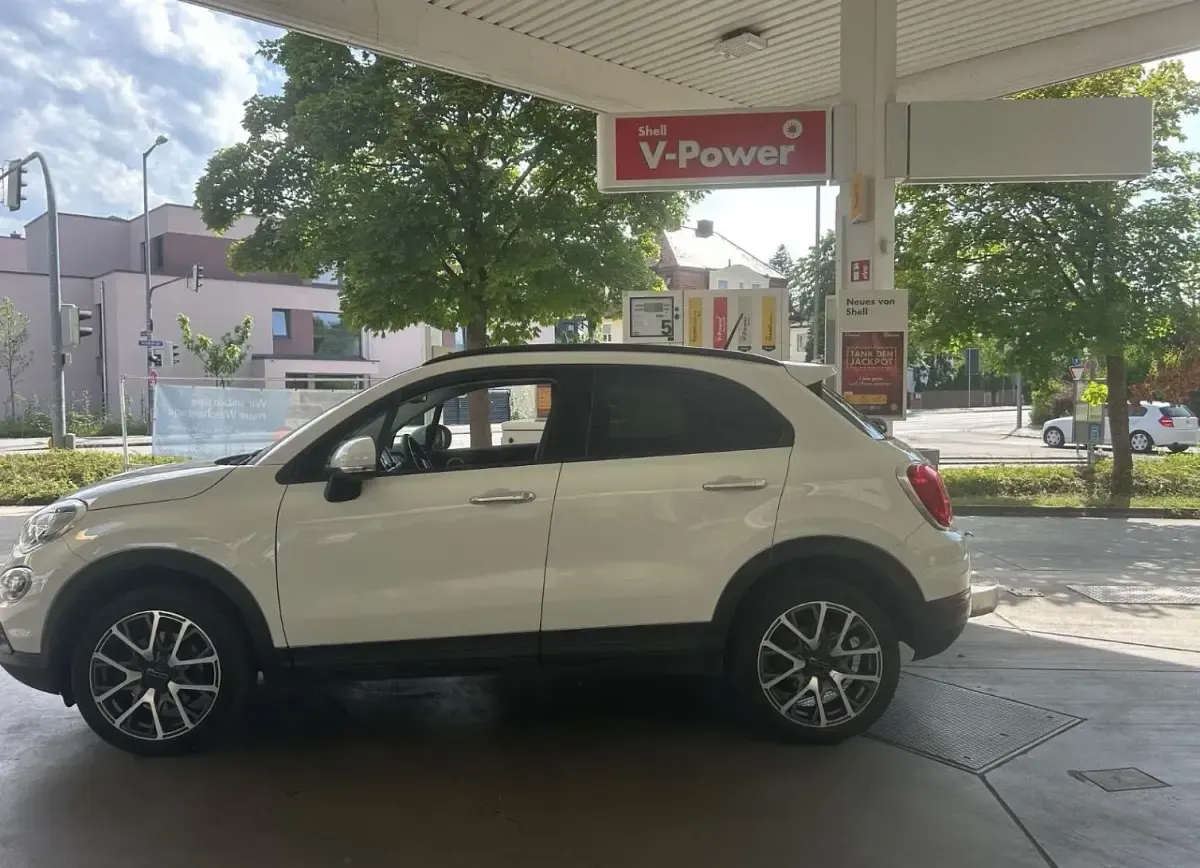 Gebraucht Fiat 500X Cross Plus 140 PS (102 kW) 2017 Weiß SUV