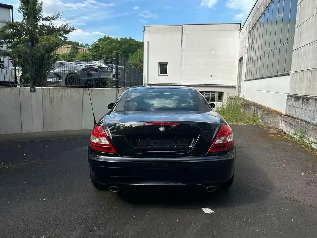 Gebraucht Mercedes SLK200 168 PS (123 kW) 2006 Schwarz Cabrio