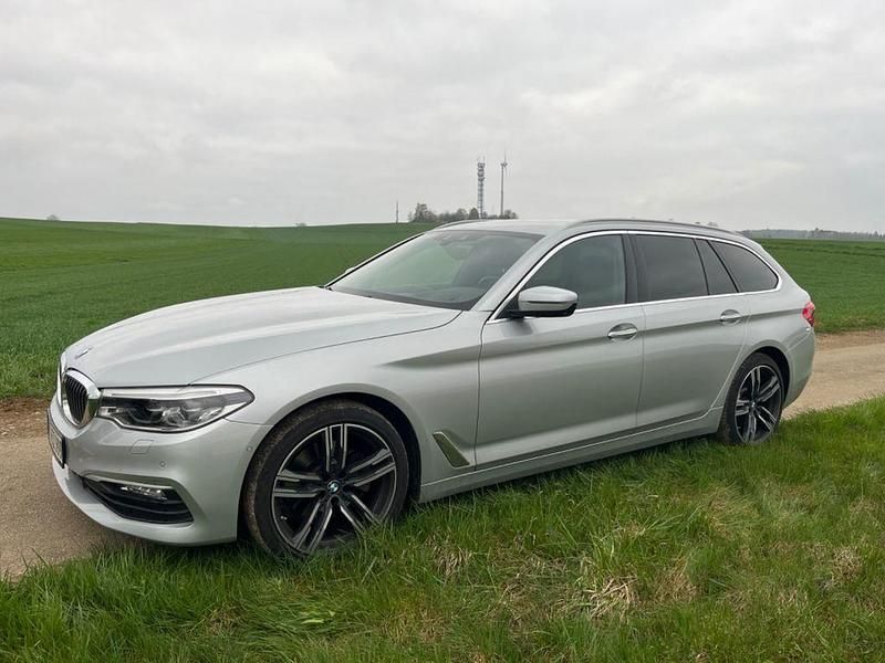Gebraucht BMW 520 190 PS (139 kW) 2017 Silber Kombi