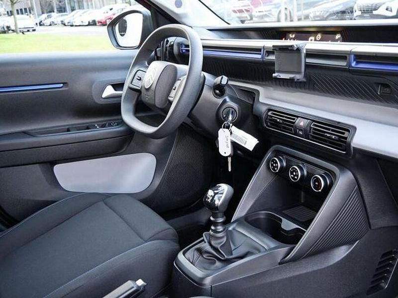 Neu Citroën C3 101 PS (74 kW) 2025 Elixirrot Kleinwagen